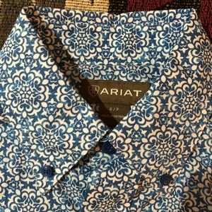 Ariat shirt